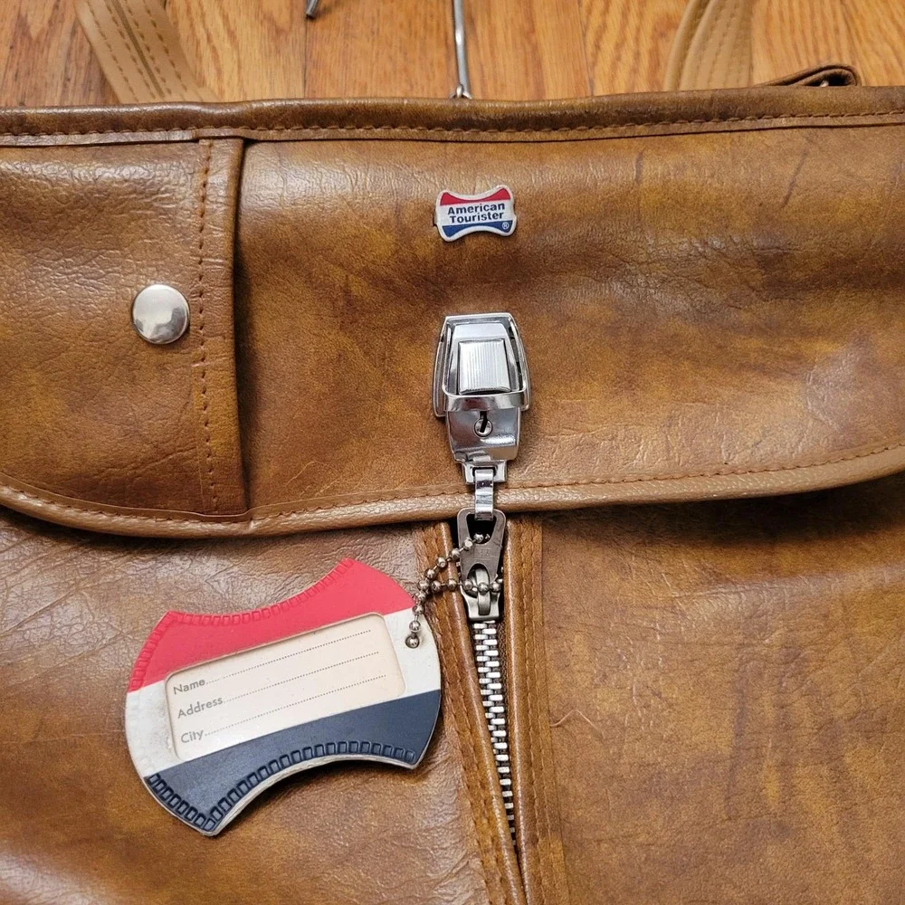 American Tourister Brown Leather Garment Bag Vintage‎ Suit Carrier Travel Keys